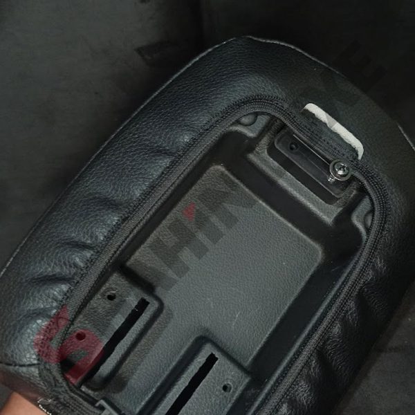 کاور چرم درب کنسول وسط خودرو شاهین - تصویر 7