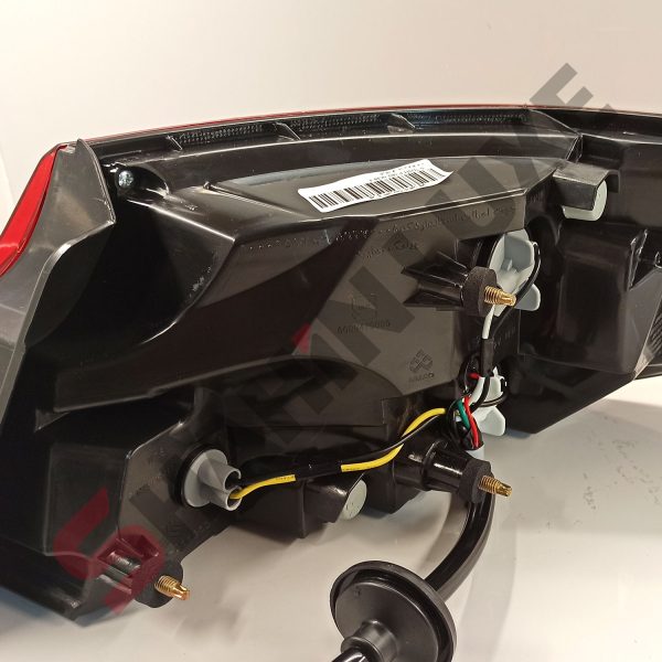 چراغ خطر عقب (چراغ عقب، چراغ ترمز) خودرو شاهین - تصویر 4